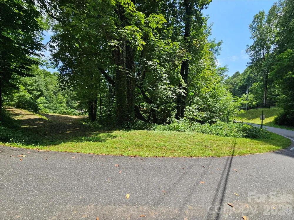 638 Crystal Tree Drive Waynesville, NC 28785