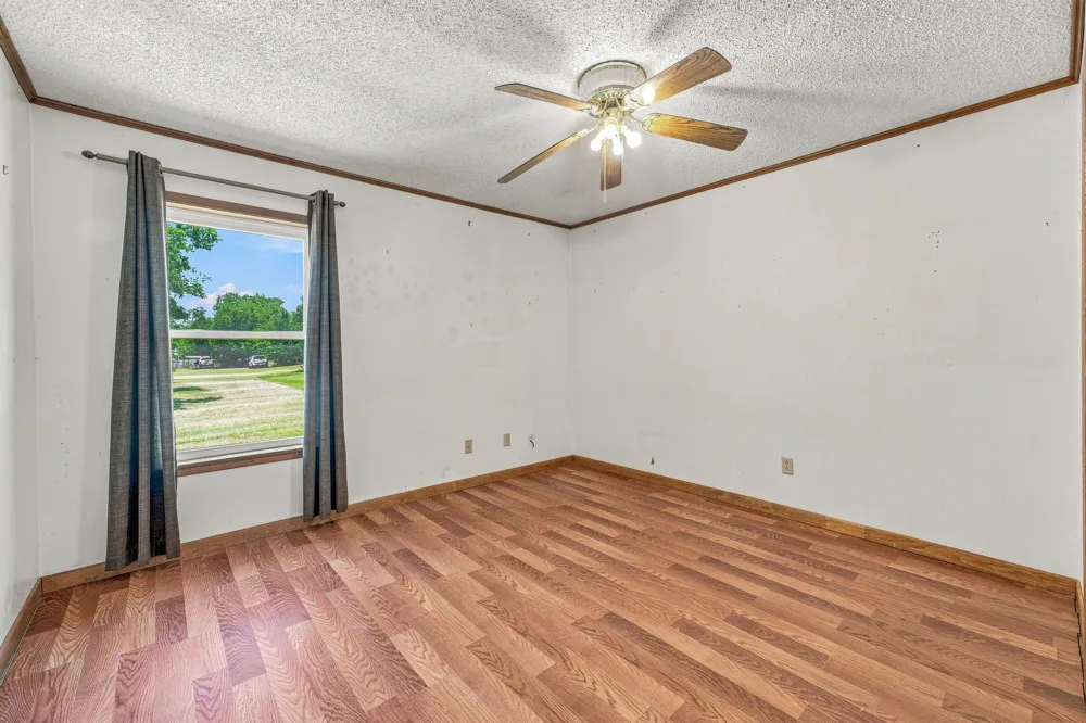 140 E Plum Avenue De Leon, TX 76444