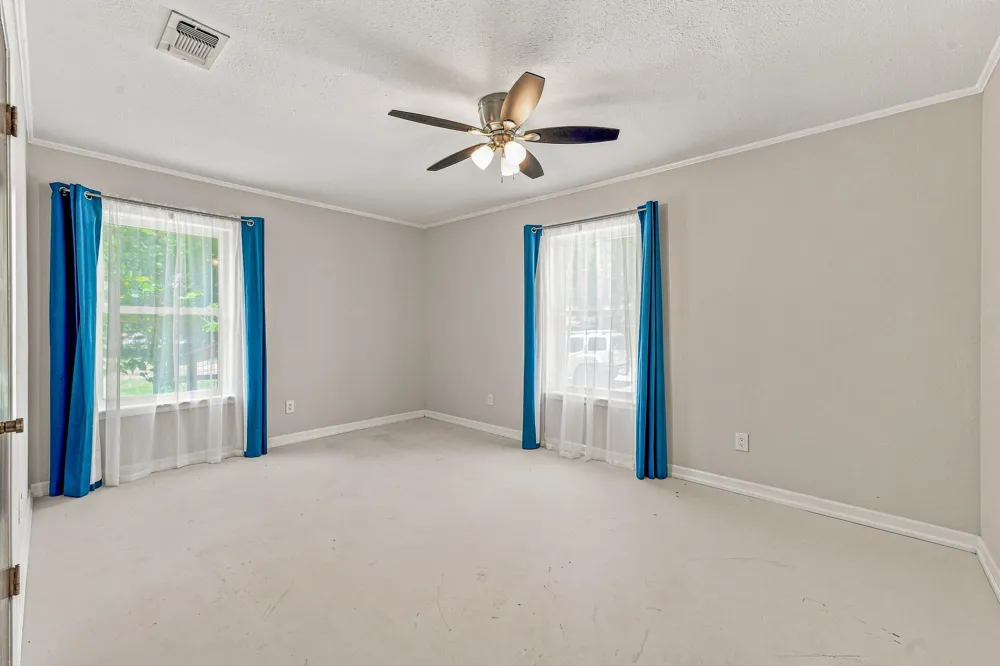 140 E Plum Avenue De Leon, TX 76444