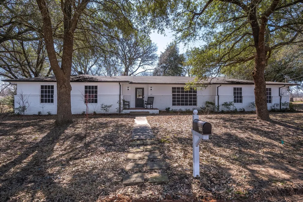 103 Brandon Edgewood, TX 75117