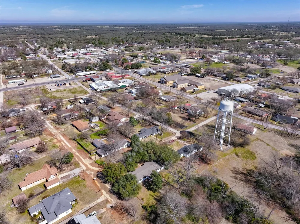 103 Brandon Edgewood, TX 75117