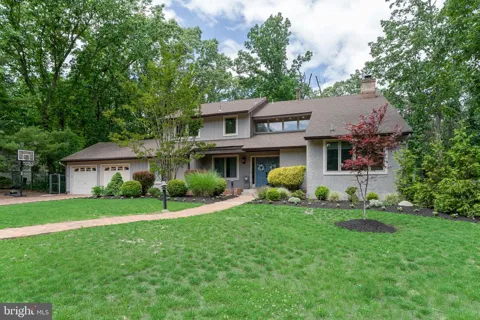 23 BRIARWOOD DRIVE