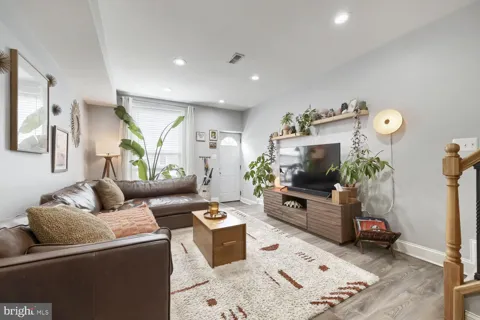 303 FAGLEY STREET