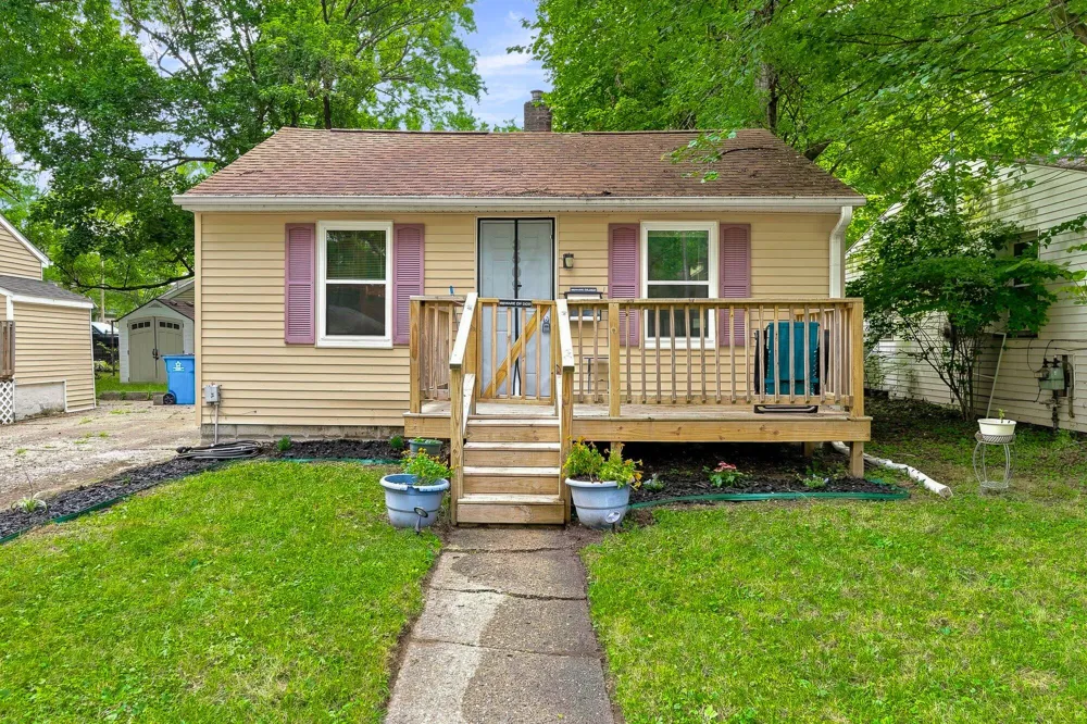 3509 Hoover Street Kalamazoo, MI 49008