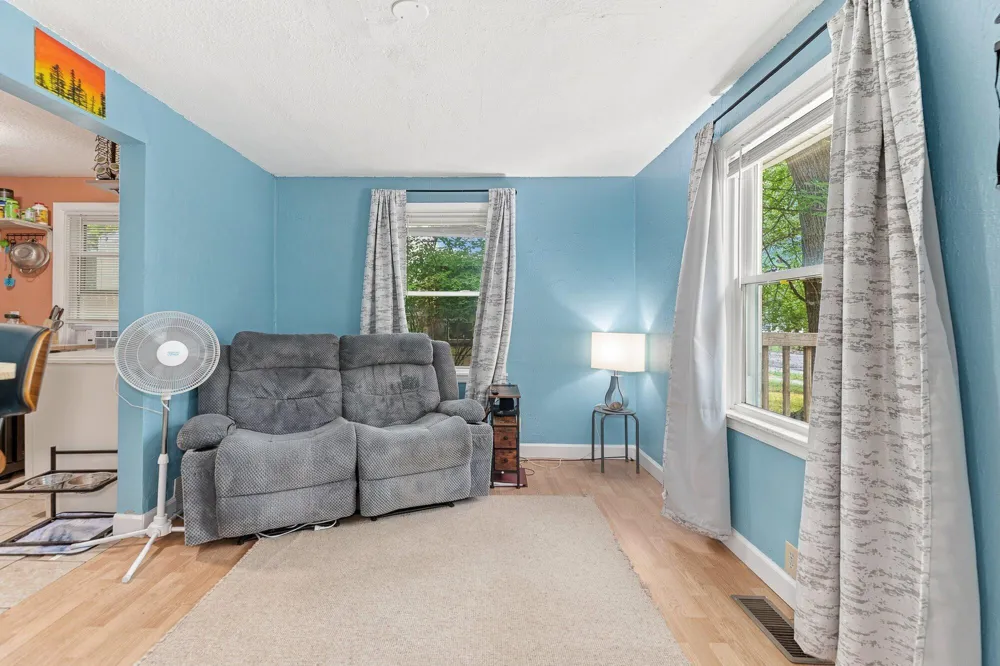 3509 Hoover Street Kalamazoo, MI 49008