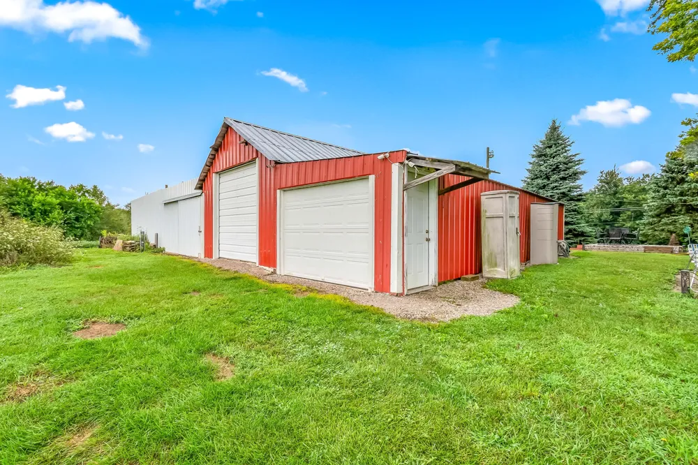 10303 Grass Lake Road Hillsdale, MI 49242