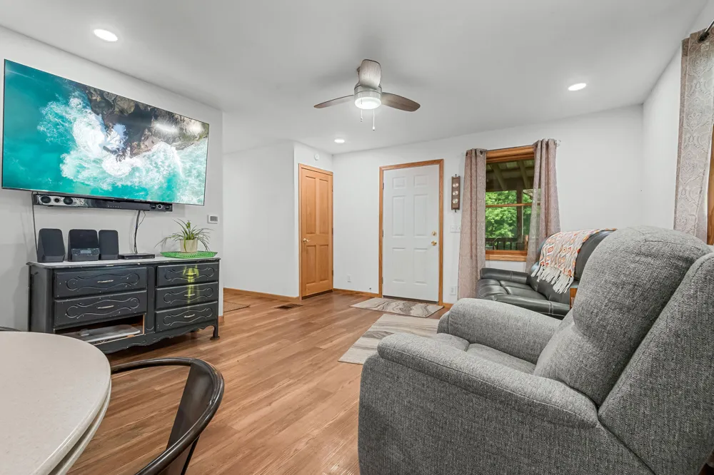 10303 Grass Lake Road Hillsdale, MI 49242
