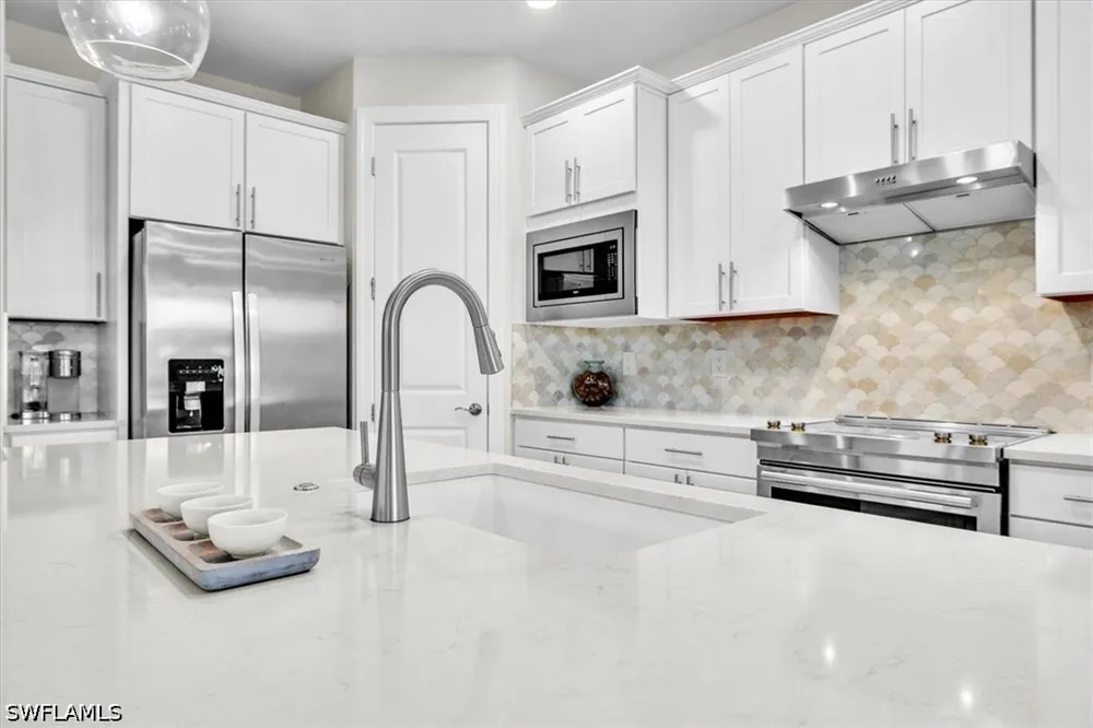 Walnut Grove Lane Alva, FL 33920