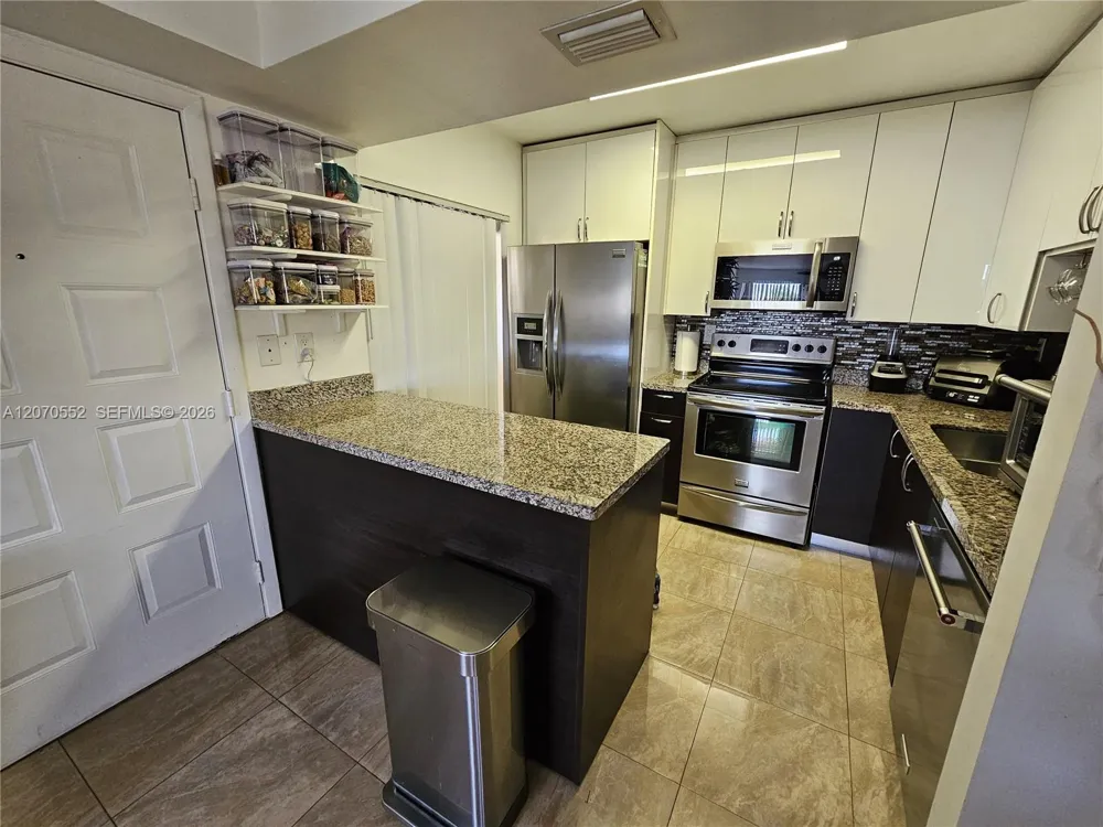 20160 NE 3rd Ct #8 Miami, FL 33179