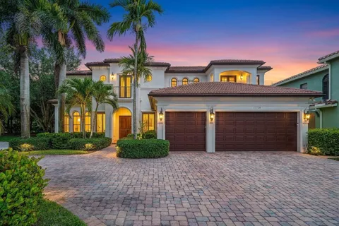 17738 Lake Azure Way
