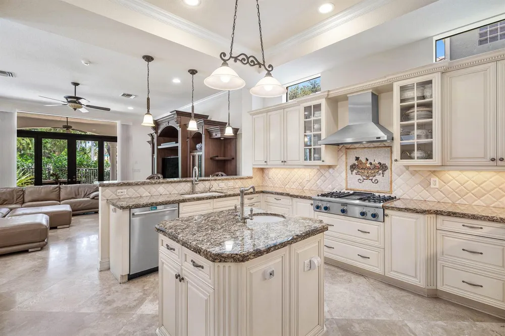 17738 Lake Azure Way Boca Raton, FL 33496