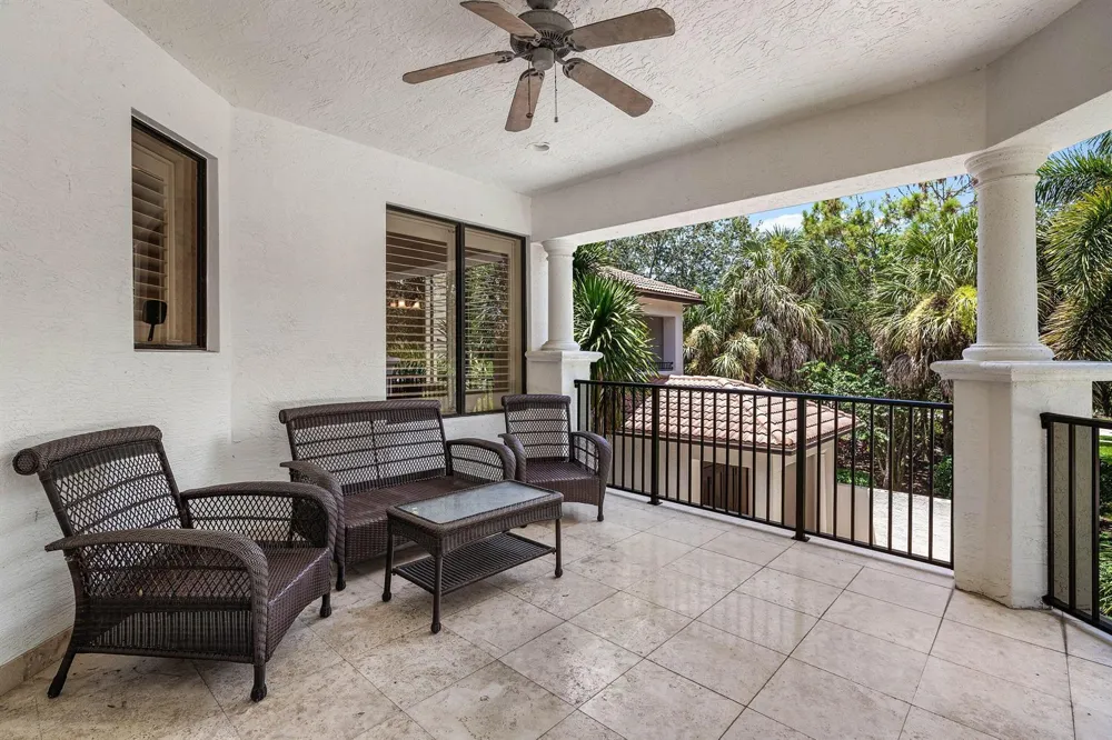 17738 Lake Azure Way Boca Raton, FL 33496