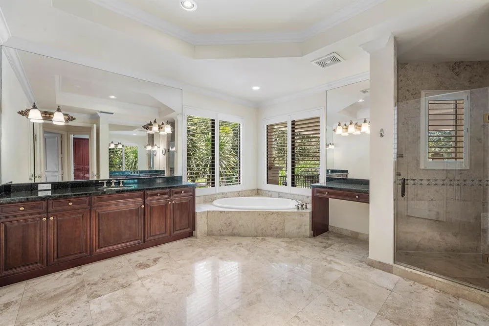 17738 Lake Azure Way Boca Raton, FL 33496