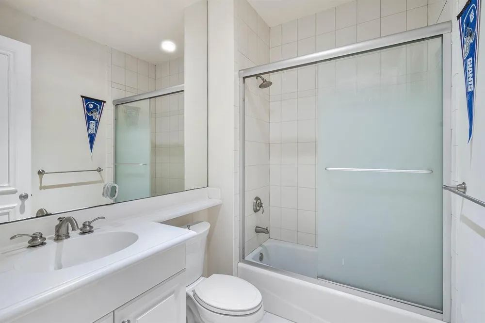 17738 Lake Azure Way Boca Raton, FL 33496