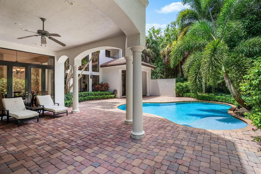 17738 Lake Azure Way Boca Raton, FL 33496