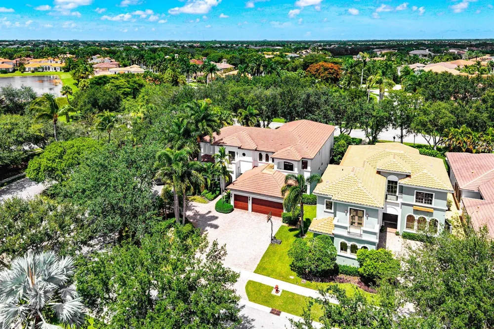 17738 Lake Azure Way Boca Raton, FL 33496