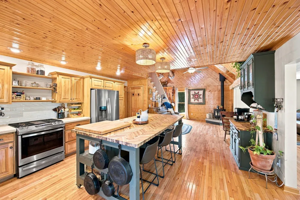 2362 Euchee Rd Ten Mile, TN 37880