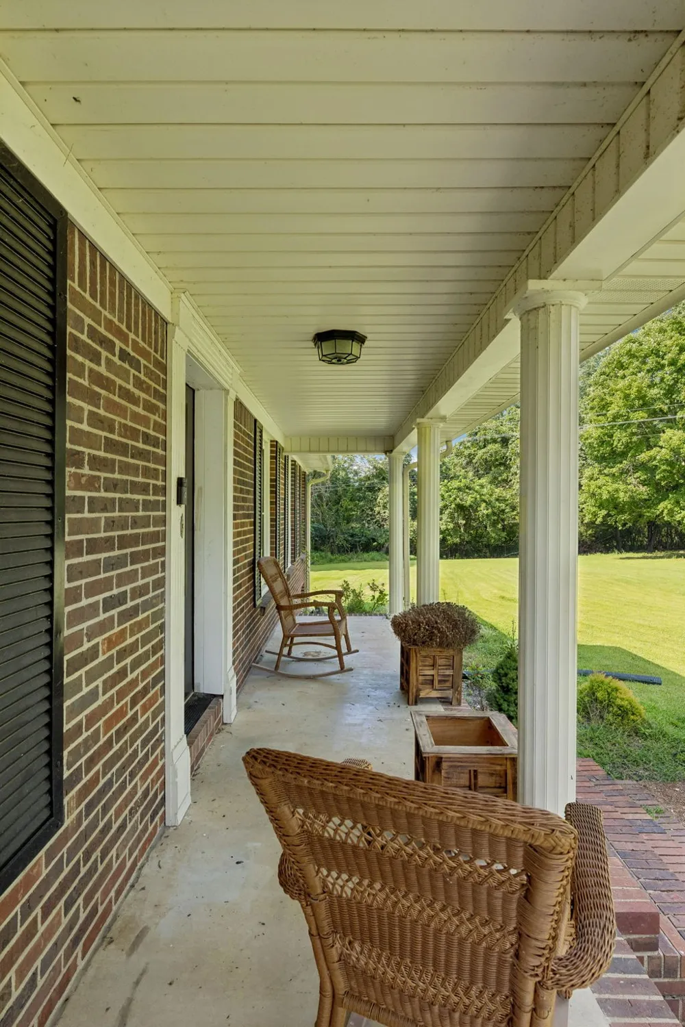 216 Napier Lake Rd Hohenwald, TN 38462