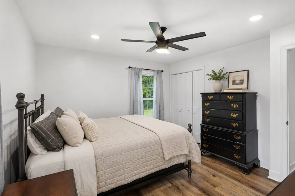 216 Napier Lake Rd Hohenwald, TN 38462