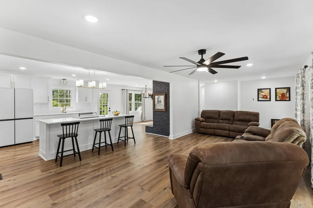 216 Napier Lake Rd Hohenwald, TN 38462
