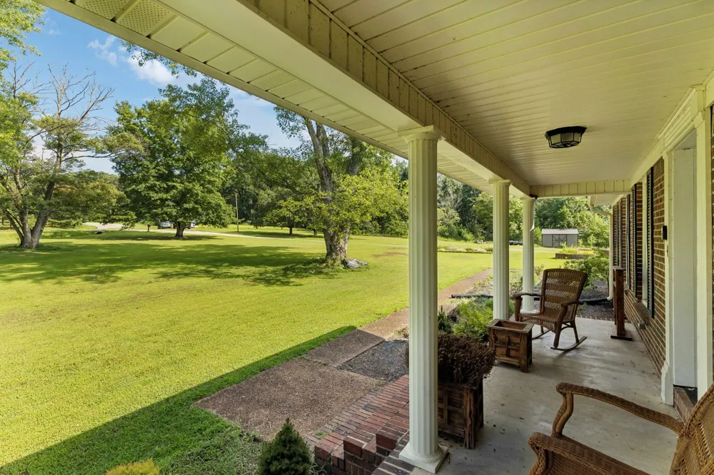 216 Napier Lake Rd Hohenwald, TN 38462