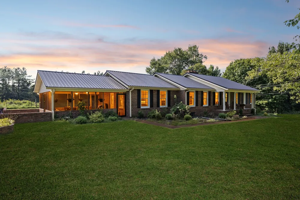 216 Napier Lake Rd Hohenwald, TN 38462
