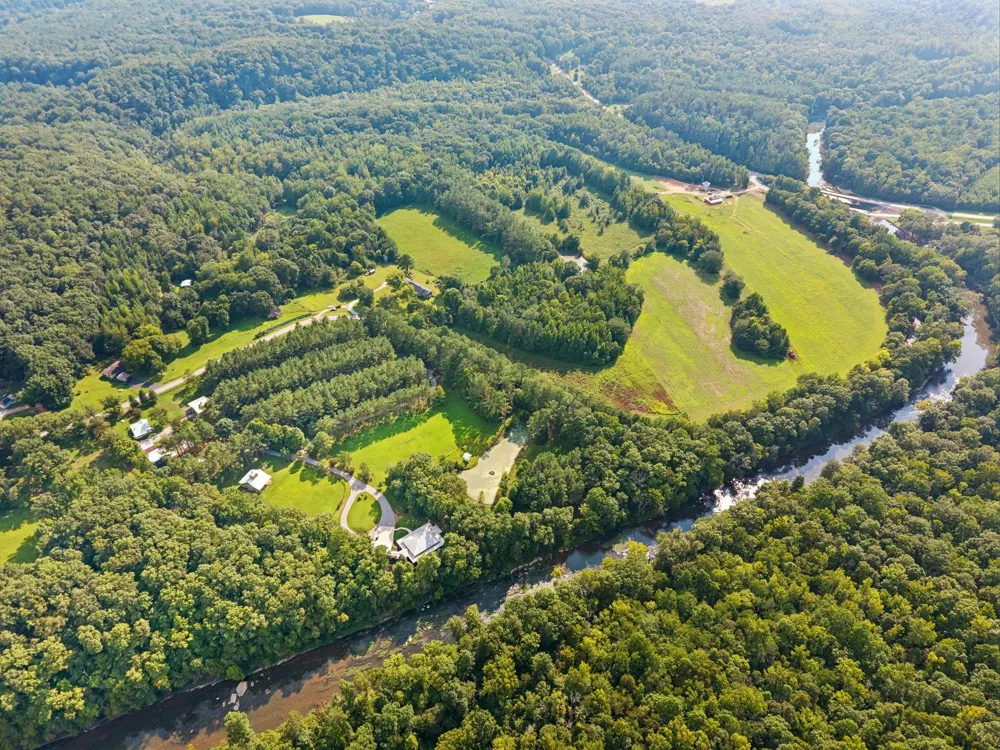 216 Napier Lake Rd Hohenwald, TN 38462