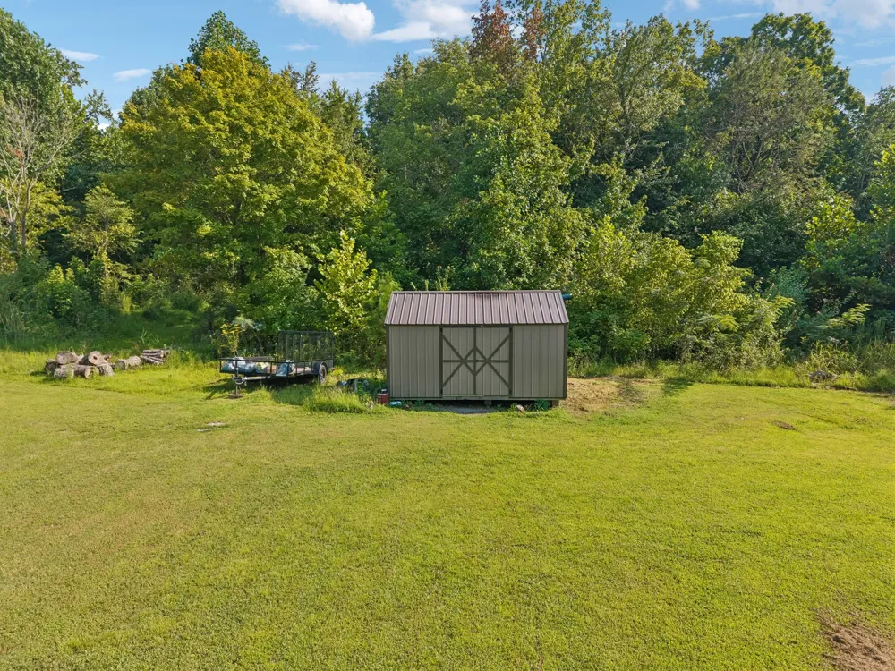 216 Napier Lake Rd Hohenwald, TN 38462