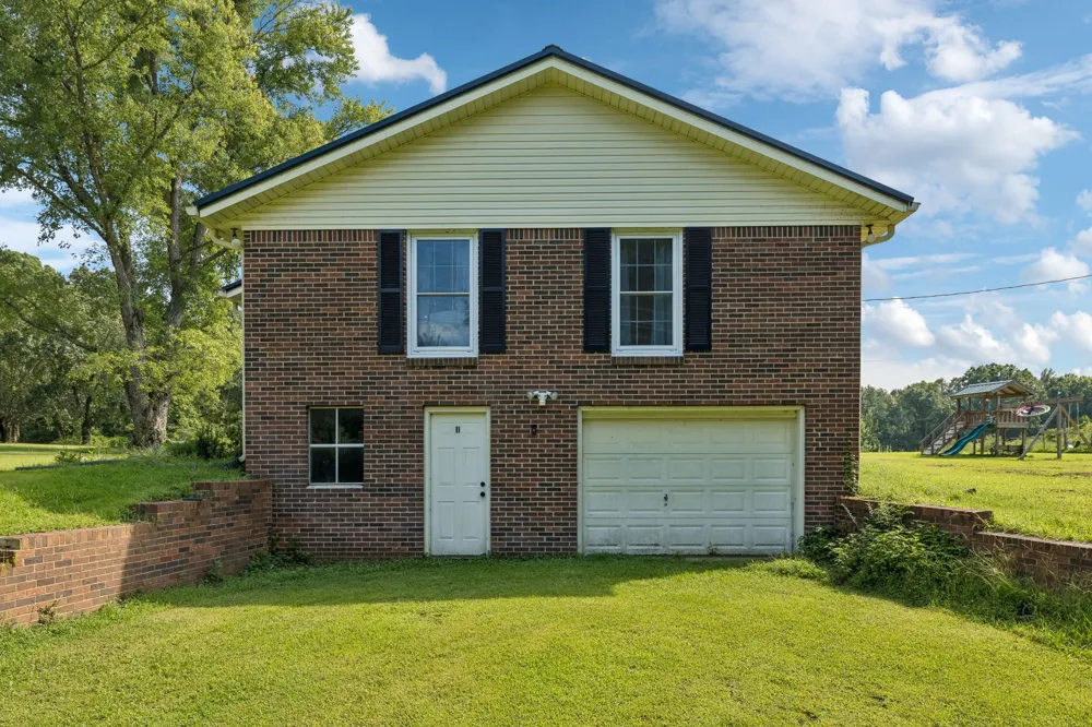 216 Napier Lake Rd Hohenwald, TN 38462