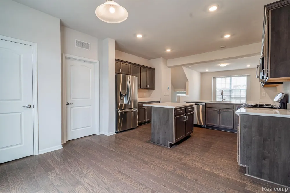 49791 LANTERN WAY Canton Charter Township, MI 48188