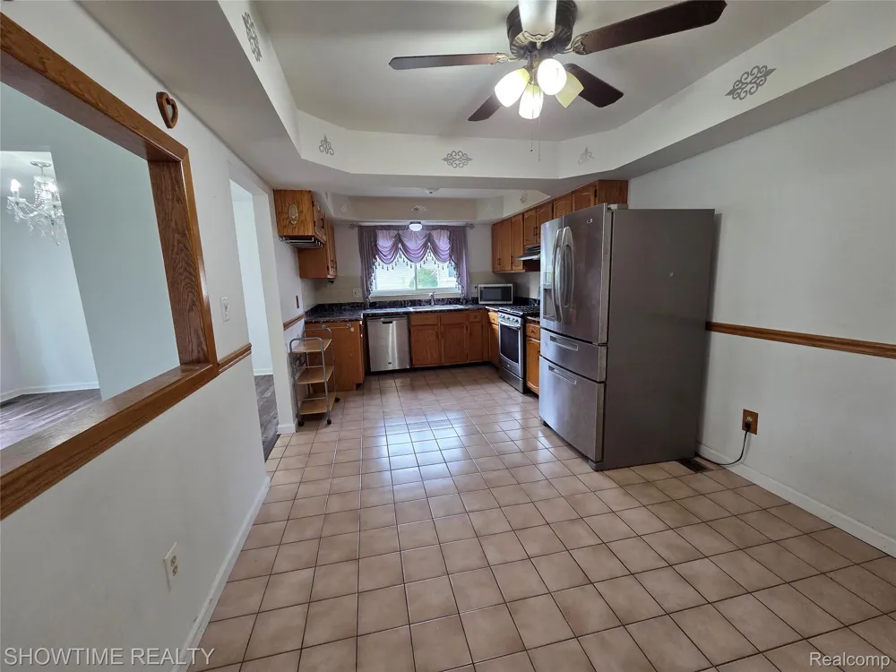 35706 Duke Drive Sterling Heights City, MI 48310