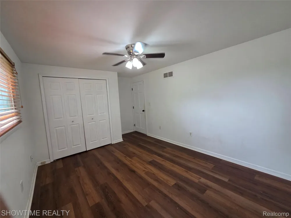 35706 Duke Drive Sterling Heights City, MI 48310