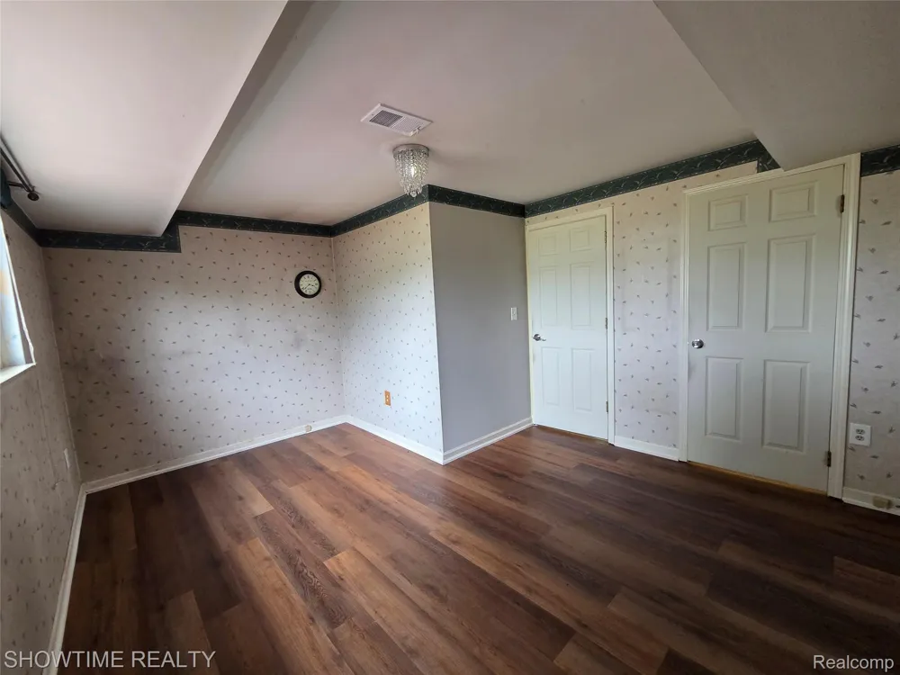 35706 Duke Drive Sterling Heights City, MI 48310