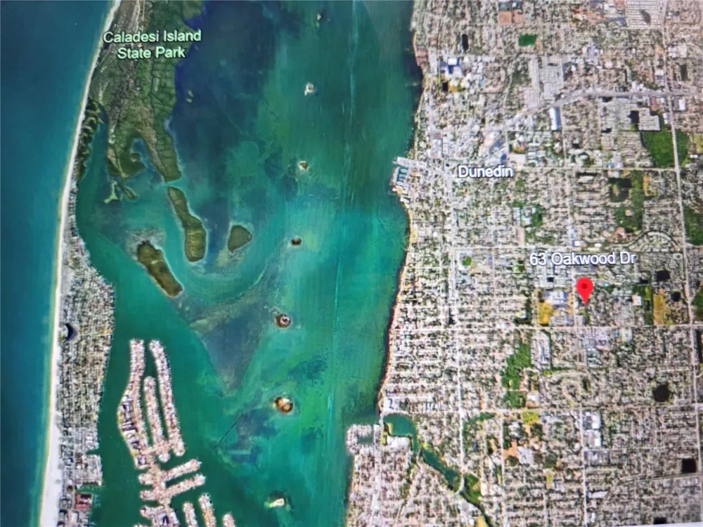 63 OAKWOOD DRIVE Dunedin, FL 34698