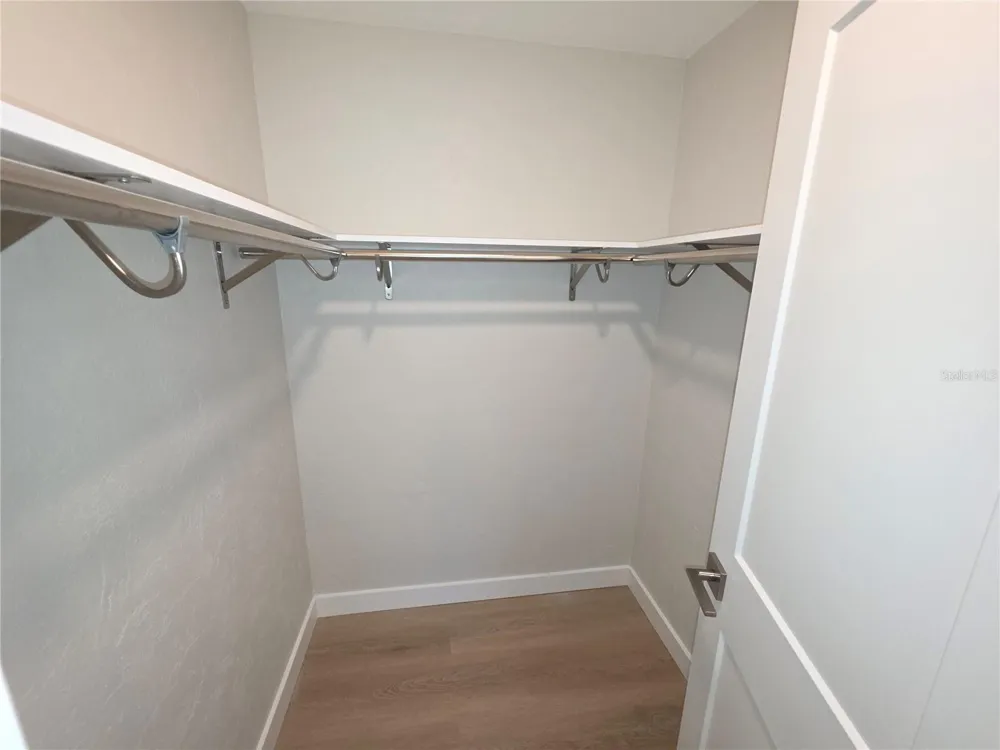 63 OAKWOOD DRIVE Dunedin, FL 34698