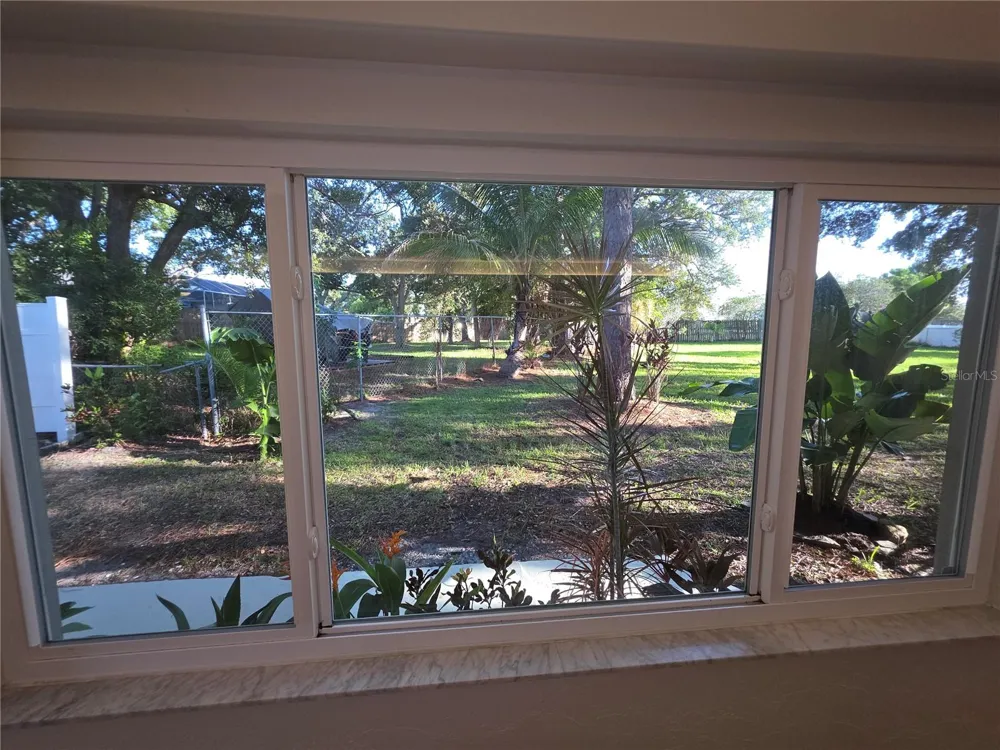 63 OAKWOOD DRIVE Dunedin, FL 34698