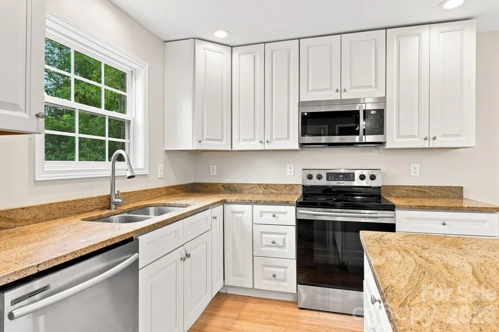 32 Jeff Drive Asheville, NC 28806