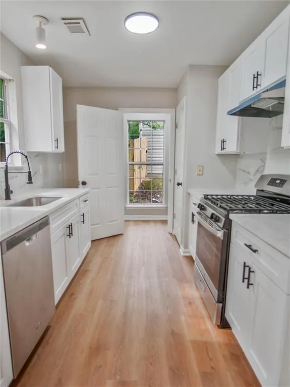 5603 Eagles Feather Lane Riverdale, GA 30274