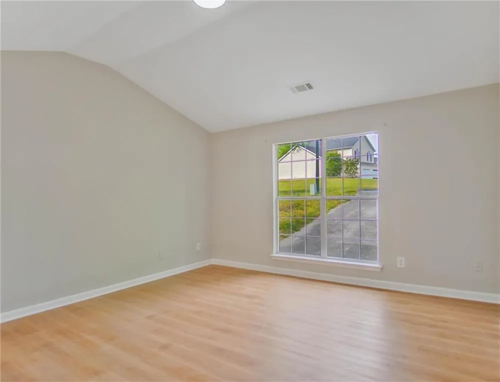 5603 Eagles Feather Lane Riverdale, GA 30274