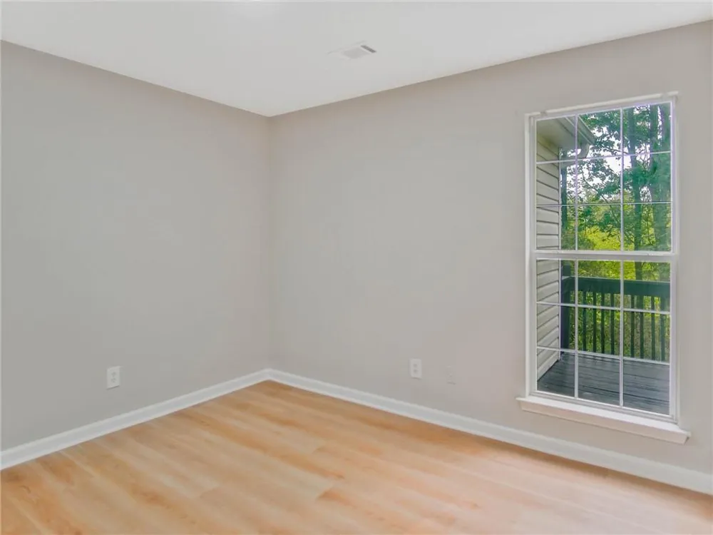 5603 Eagles Feather Lane Riverdale, GA 30274