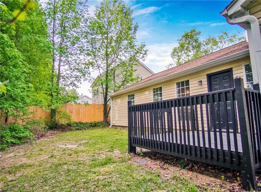 5603 Eagles Feather Lane Riverdale, GA 30274