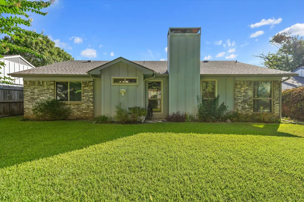 207 Mapleridge Drive Rockwall, TX 75032
