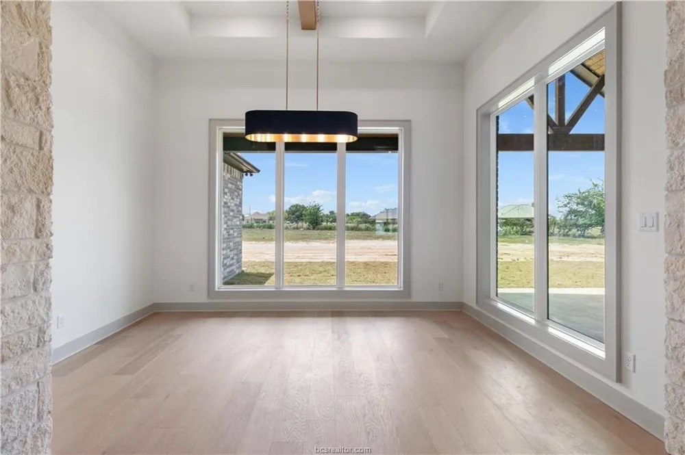 10254 Winnie Court Bryan, TX 77808