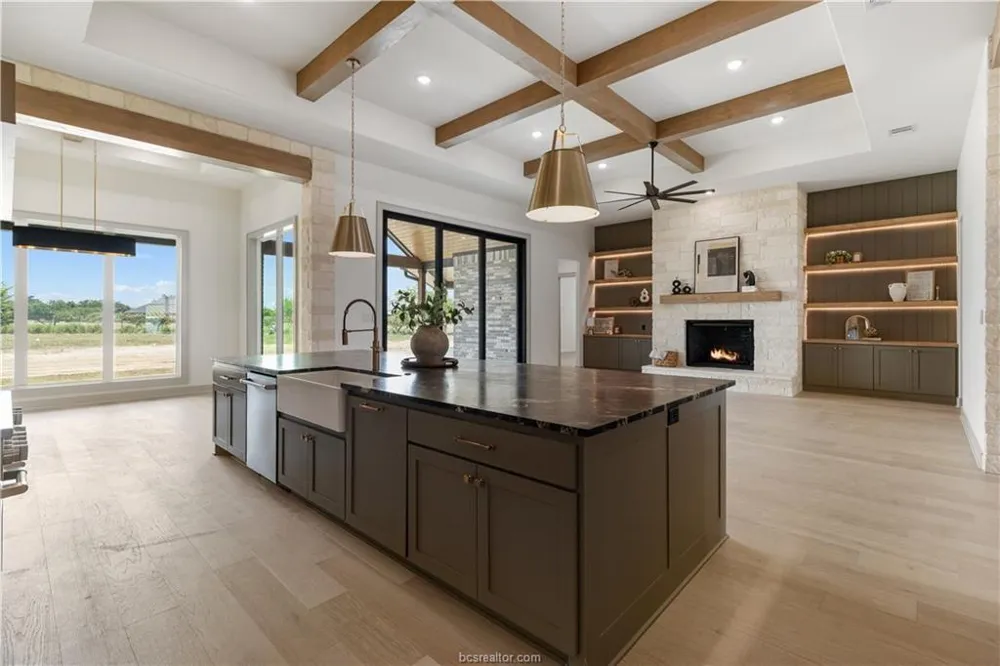 10254 Winnie Court Bryan, TX 77808