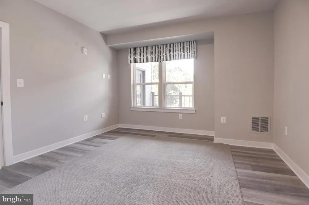 12875 MOSAIC PARK WAY #4-B Herndon, VA 20171