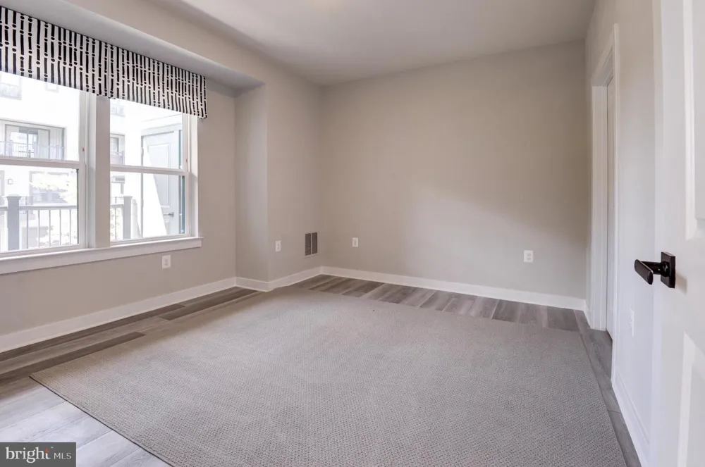 12875 MOSAIC PARK WAY #4-B Herndon, VA 20171
