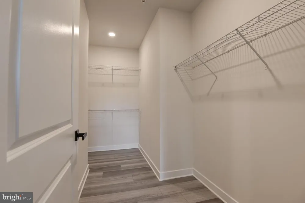 12875 MOSAIC PARK WAY #4-B Herndon, VA 20171