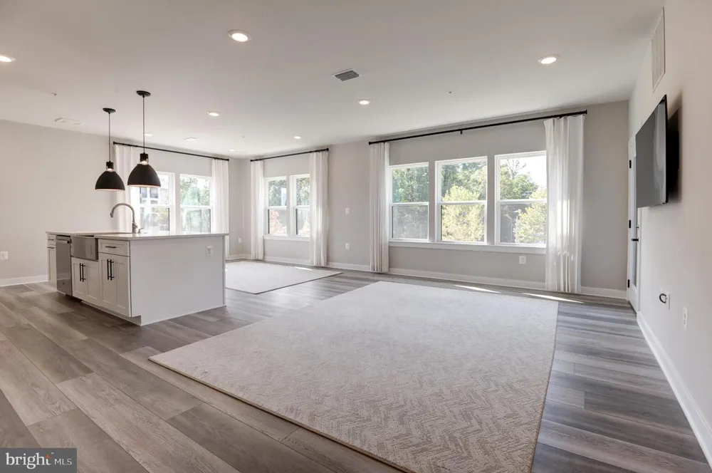 12875 MOSAIC PARK WAY #4-B Herndon, VA 20171