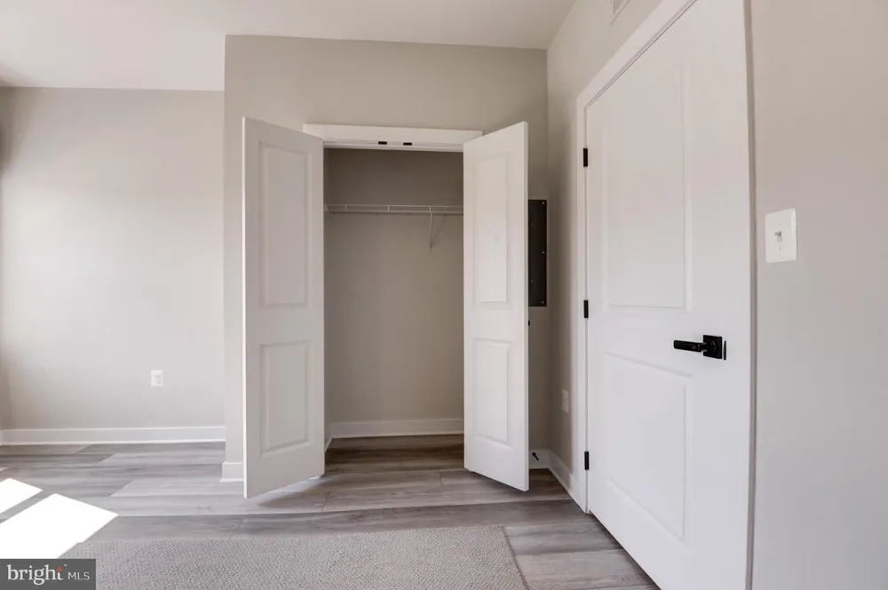 12875 MOSAIC PARK WAY #4-B Herndon, VA 20171