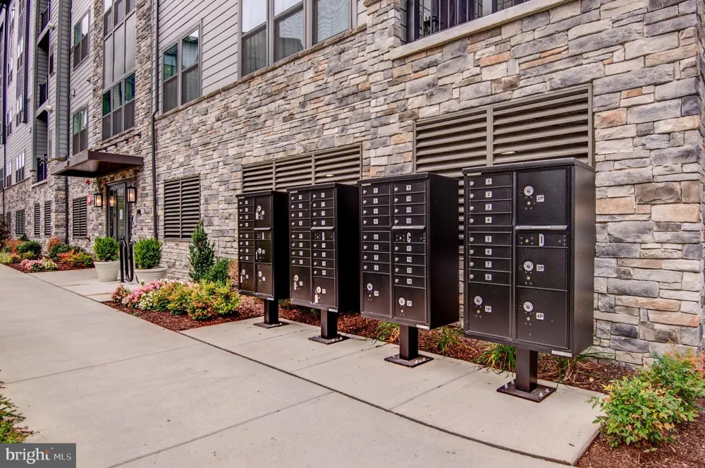 12875 MOSAIC PARK WAY #4-B Herndon, VA 20171
